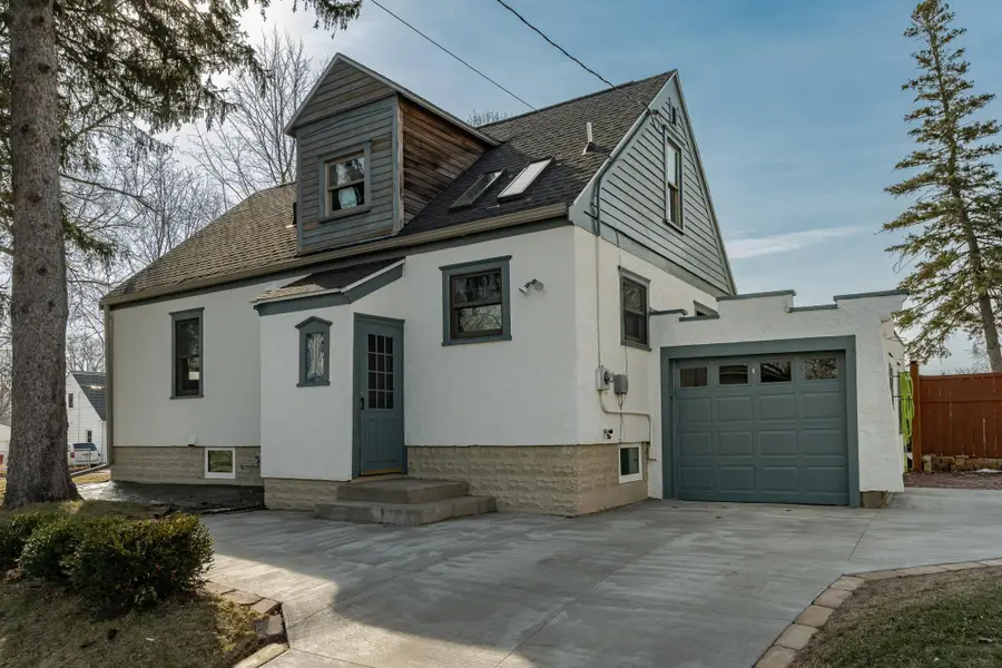 703 9th Avenue Se, Rochester, MN 55904 - #2