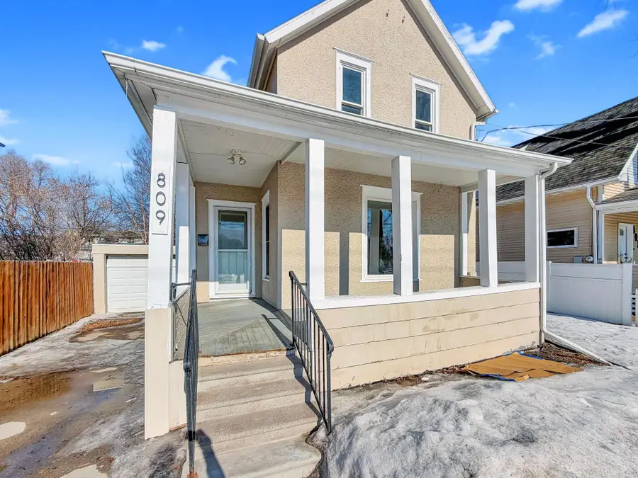 809 11th Avenue N, Fargo, ND 58102 - #2