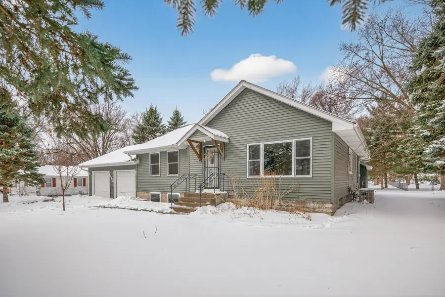 1612 Goodview Avenue N, Oakdale, MN 55128 - #2