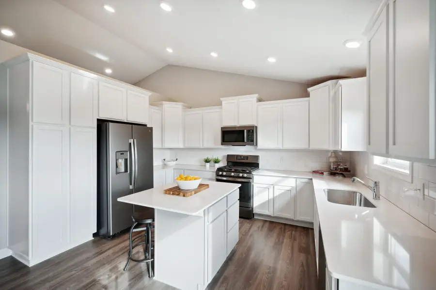 10860 Henslowe Avenue S, Cottage Grove, MN 55016 - #2