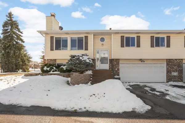 4465 Clover Lane, Eagan, MN 55122