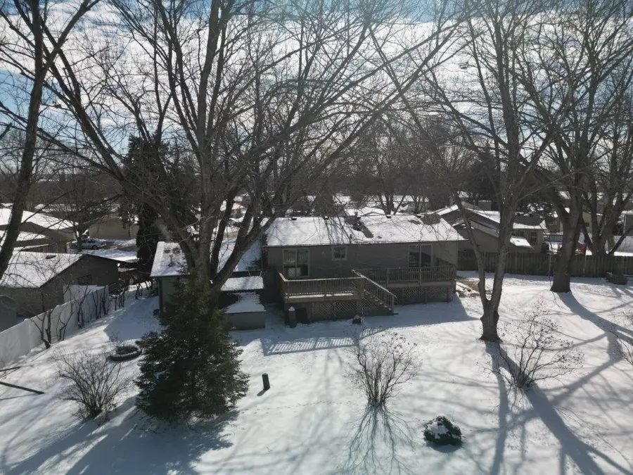 242 Stephen Court, Chaska, MN 55318 - #3