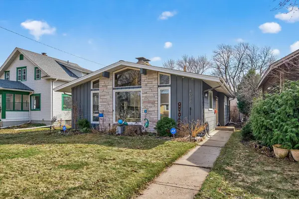 4038 Queen Avenue N, Minneapolis, MN 55412