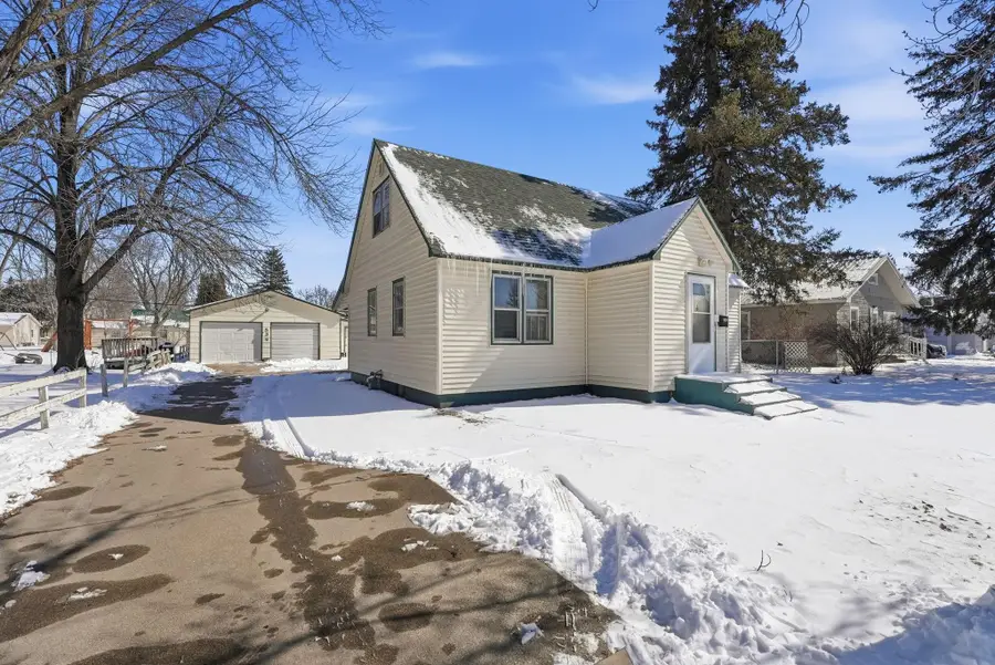 538 Lake Street S, Long Prairie, MN 56347 - #2