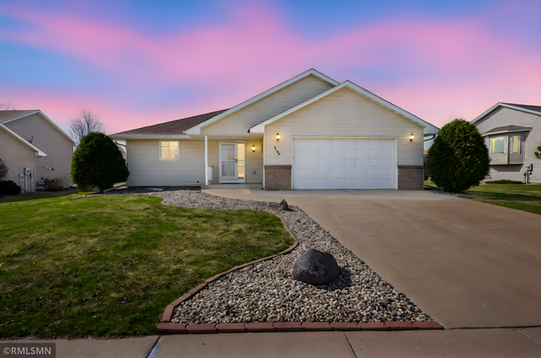 2209 Aspen Lane, North Mankato, MN 56003