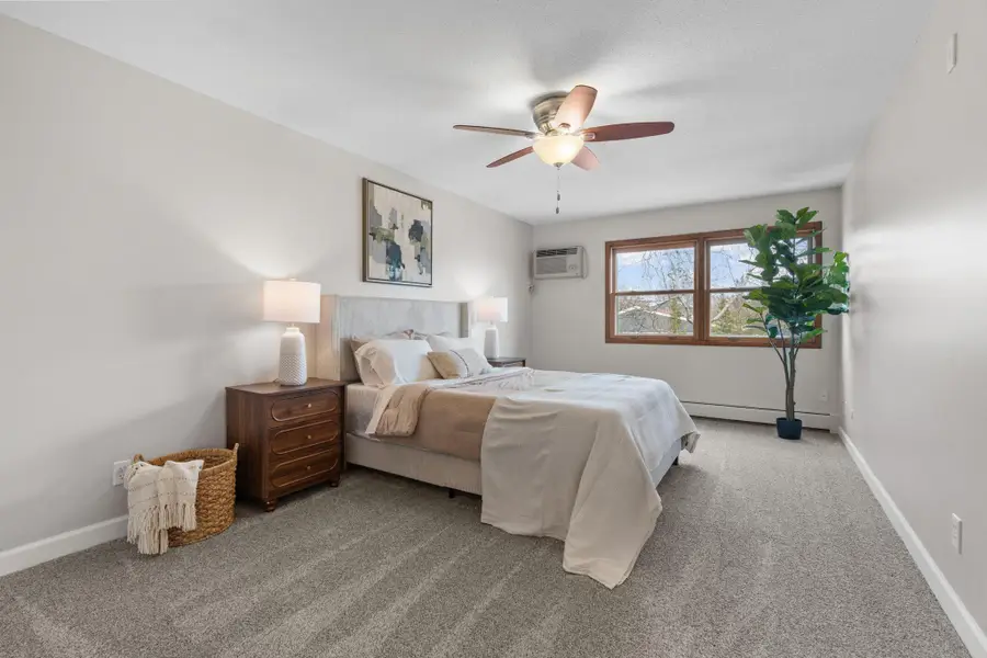 2730 Dale Street N #D214, Roseville, MN 55113 - #2