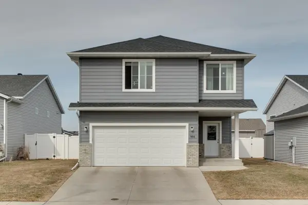 954 28th Avenue W, West Fargo, ND 58078