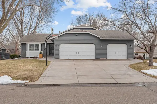 12443 90th Avenue N, Maple Grove, MN 55369