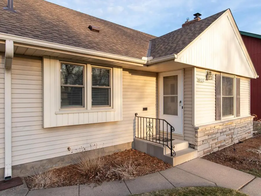 6133 Russell Avenue S, Minneapolis, MN 55410 - #2