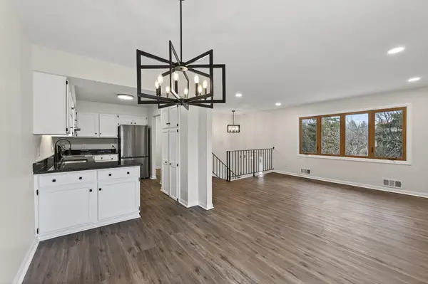 2876 Castleford Court, Woodbury, MN 55125