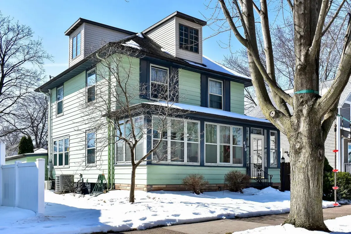 629 W King Street, Winona, MN 55987 - #1