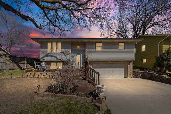 1209 45 1/2 Avenue Ne, Columbia Heights, MN 55421