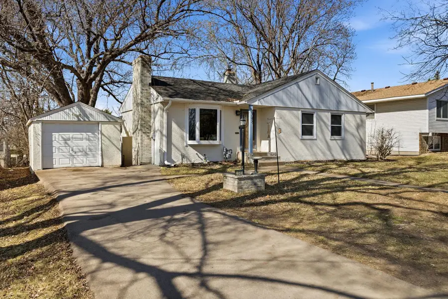 2303 7th Avenue E, North Saint Paul, MN 55109 - #3