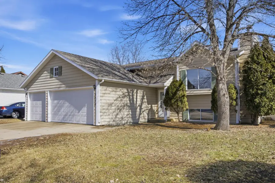 3474 18th Street S, Fargo, ND 58104 - #2