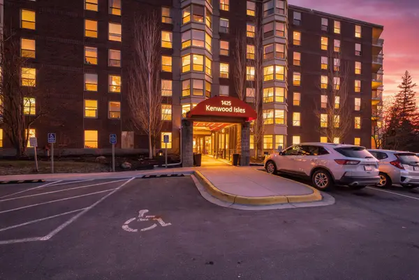 1425 W 28th Street #523, Minneapolis, MN 55408