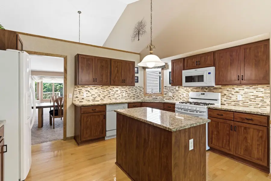 11204 Virginia Road, Bloomington, MN 55438 - #2