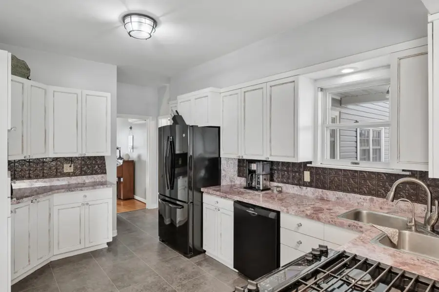 1119 9th Street, Gaylord, MN 55334 - #2