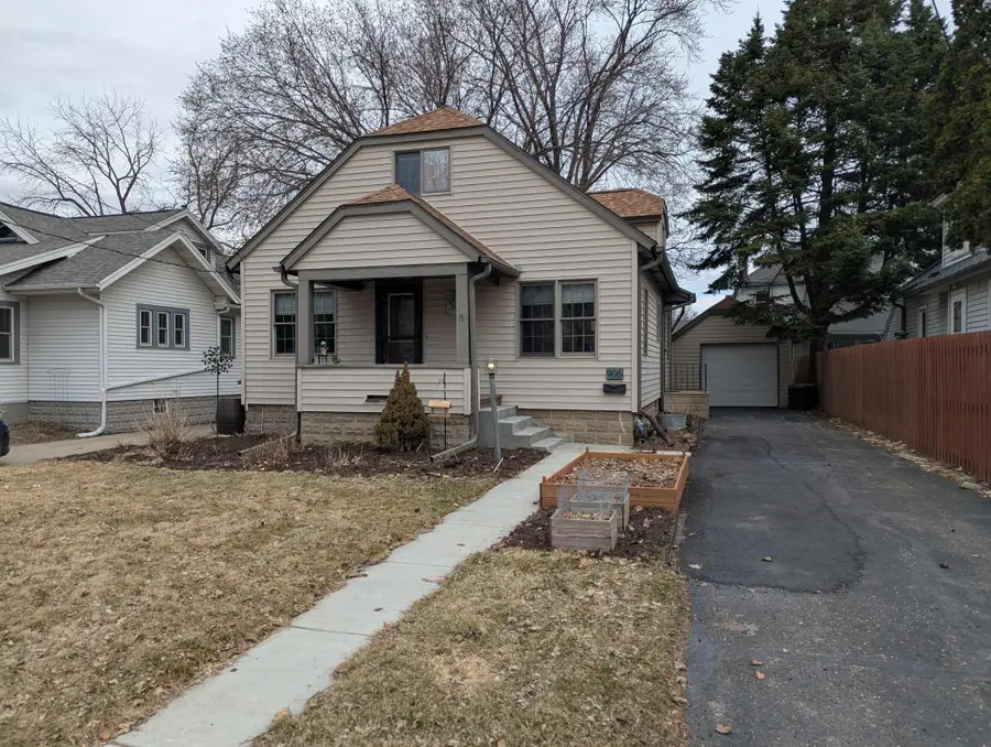 905 1st Street Nw, Rochester, MN 55901 - #2
