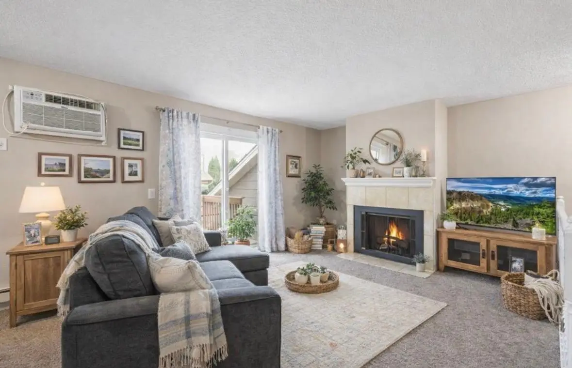 3 Somerset Drive, Waconia, MN 55387 - #1