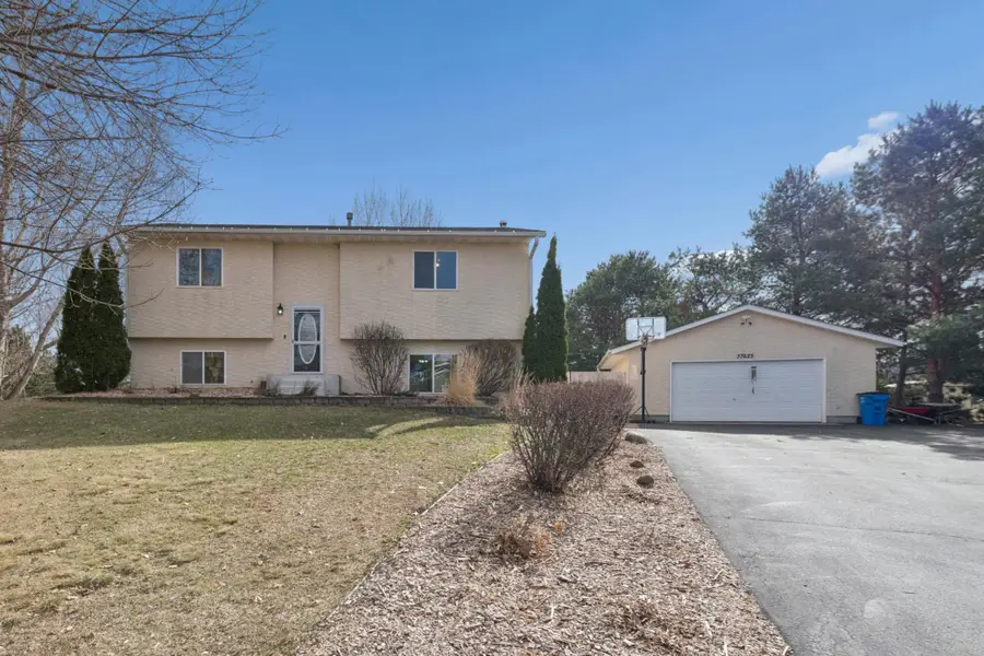 37625 Eleanor Avenue, North Branch, MN 55056 - #3