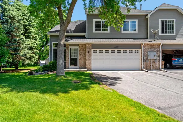 8839 Hastings Circle Ne, Blaine, MN 55449
