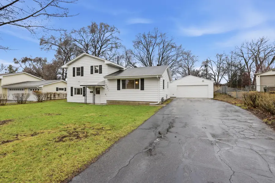 5221 Sumter Avenue N, New Hope, MN 55428 - #3