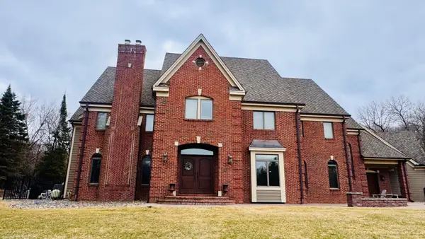 8140 134th Street W, Apple Valley, MN 55124