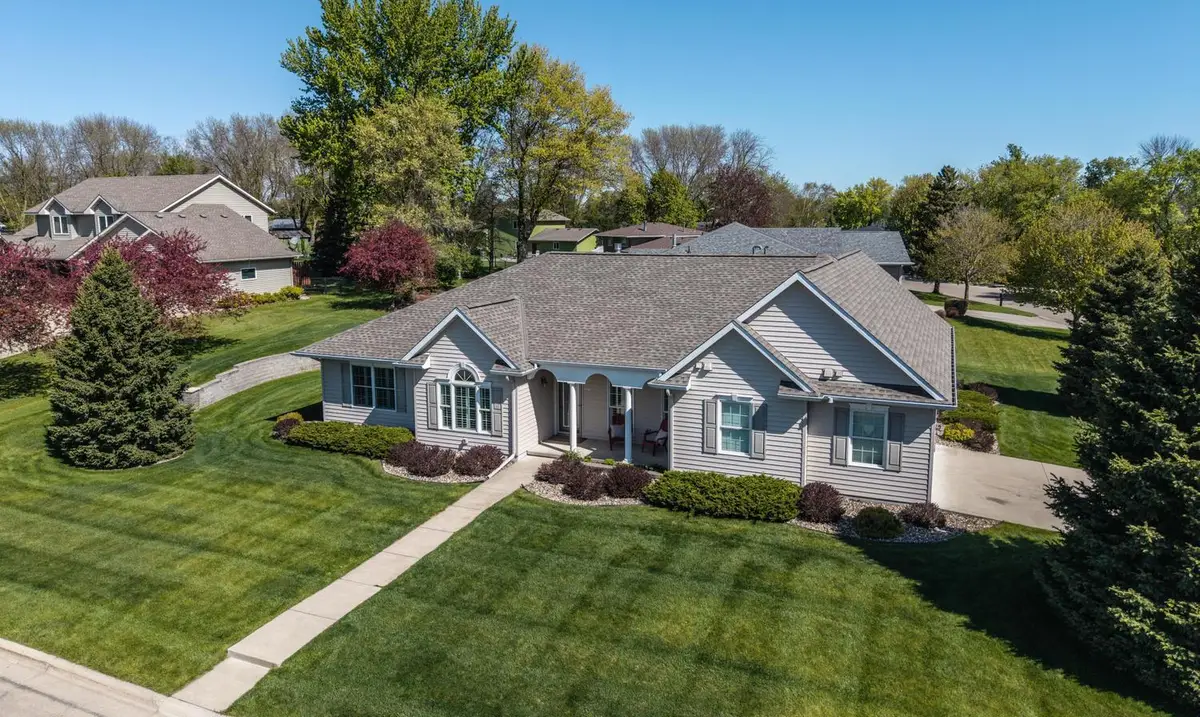 1548 18th Avenue Nw, Faribault, MN 55021 - #1
