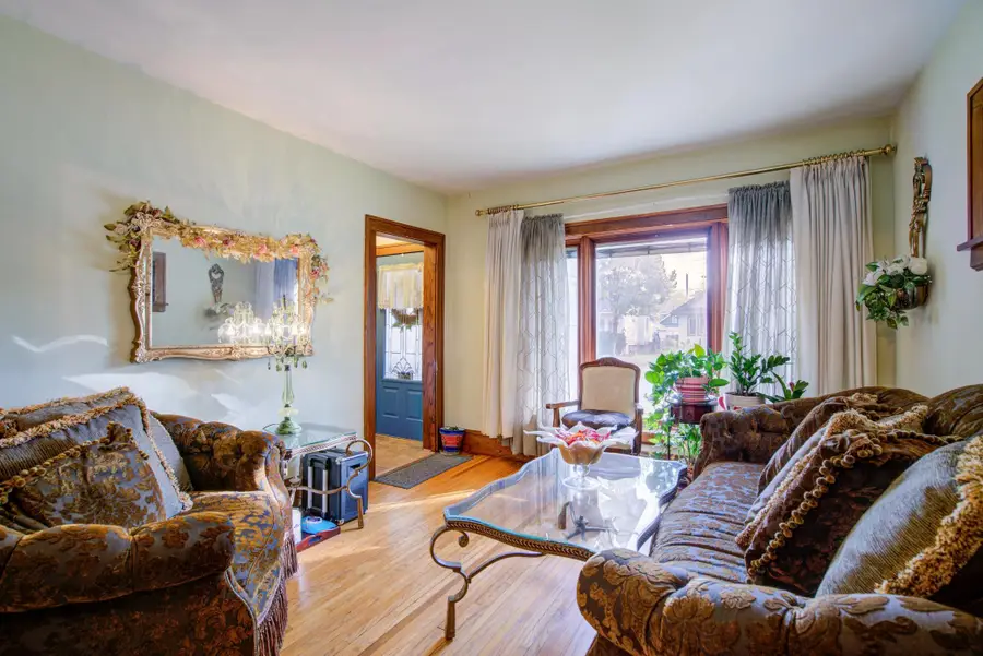 1397 Juliet Avenue, Saint Paul, MN 55105 - #3