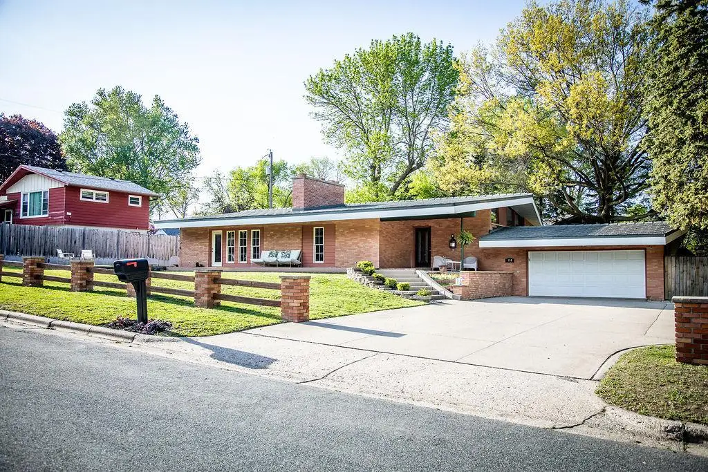 130 Fairlawn Avenue E, Winsted, MN 55395 - #1
