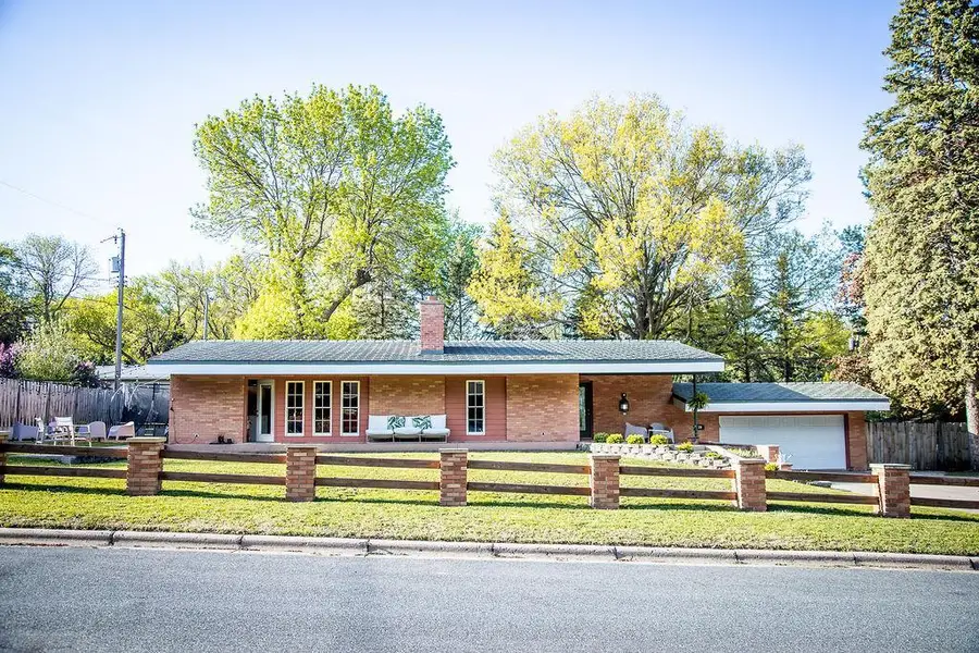 130 Fairlawn Avenue E, Winsted, MN 55395 - #2