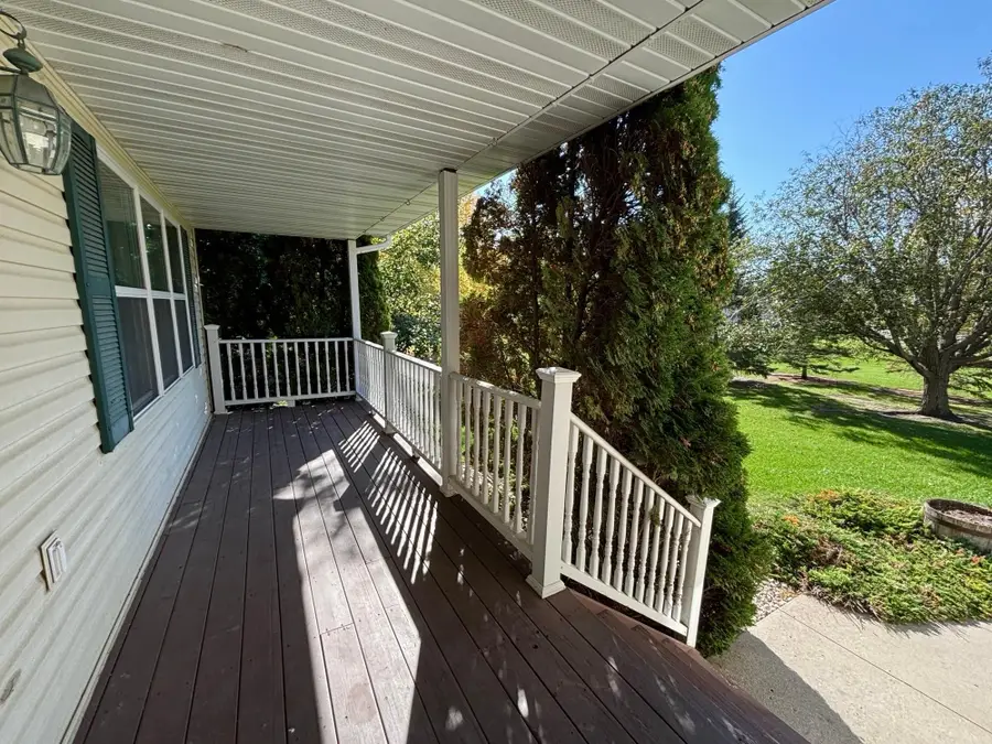 322 Oriole Avenue N, Thief River Falls, MN 56701 - #2