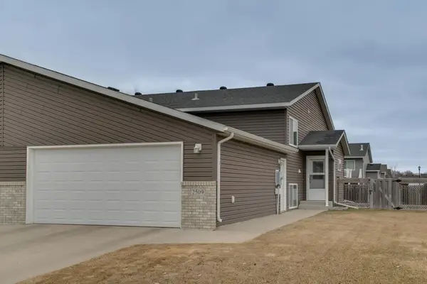 2509 8th Court W, West Fargo, ND 58078