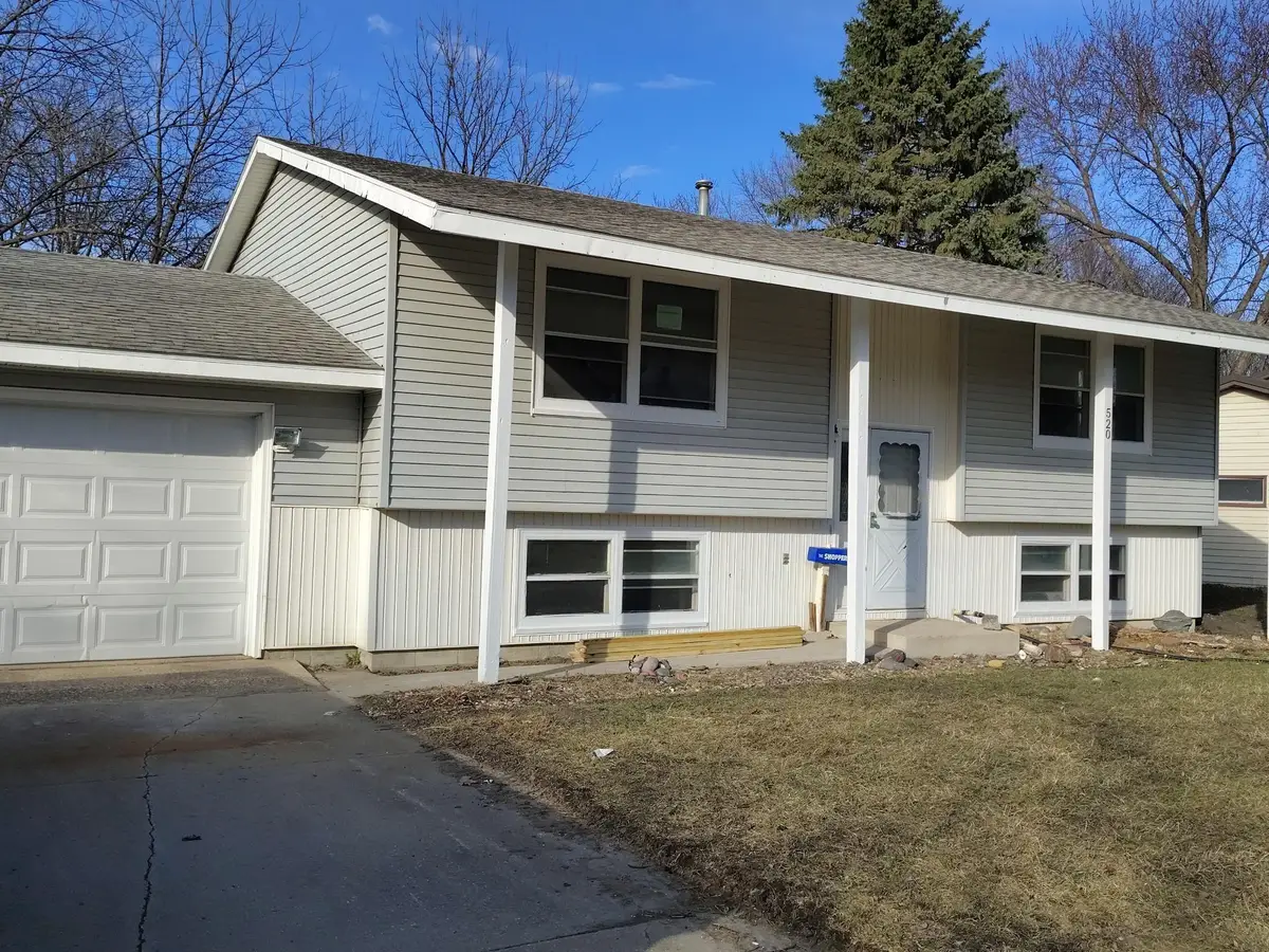 520 8th Avenue Nw, Waseca, MN 56093 - #1