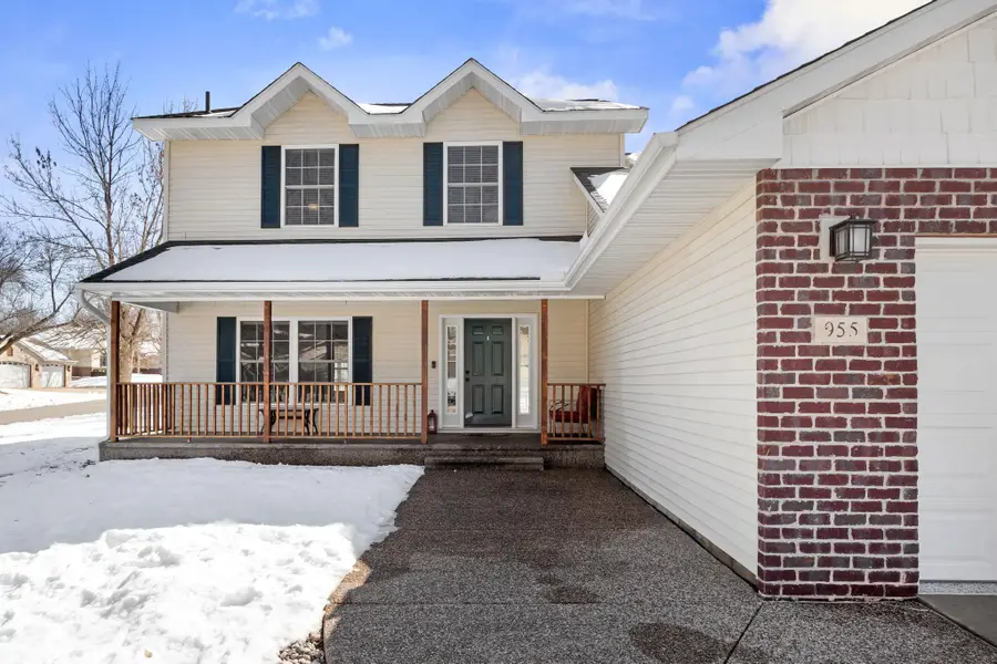 955 Park Drive, Belle Plaine, MN 56011 - #2