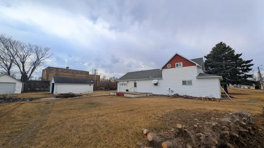 225 Garfield Avenue, Clifford, ND 58016 - #3
