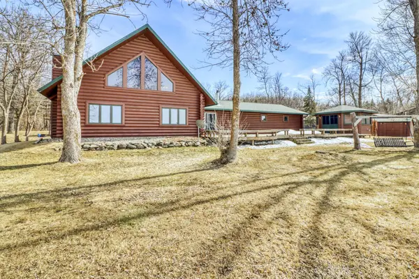 21748 E Height Of Land Drive, Detroit Lakes, MN 56501
