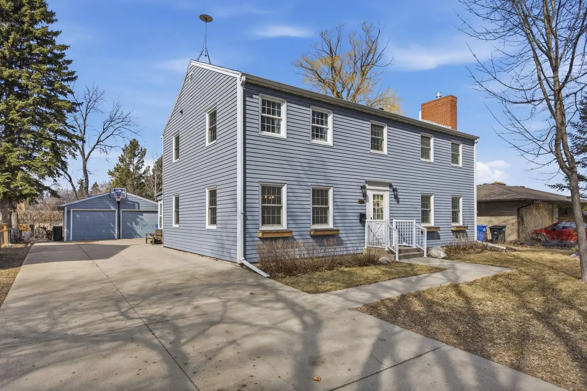 1306 Elm Street N, Fargo, ND 58102 - #1