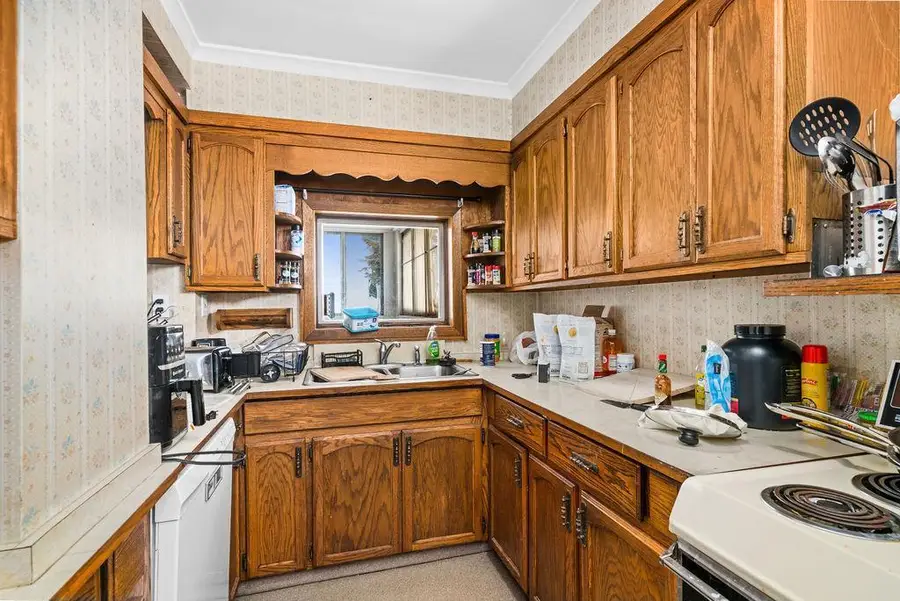 1027 E 9th Street, Duluth, MN 55805 - #3