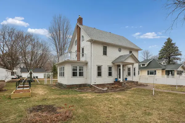 508 N Hennepin Street, Winthrop, MN 55396