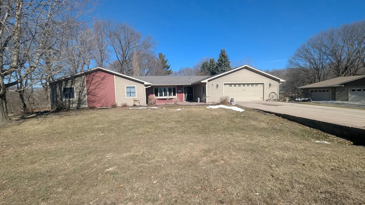 46182 Red Oak Drive, Nicollet, MN 56074 - #1