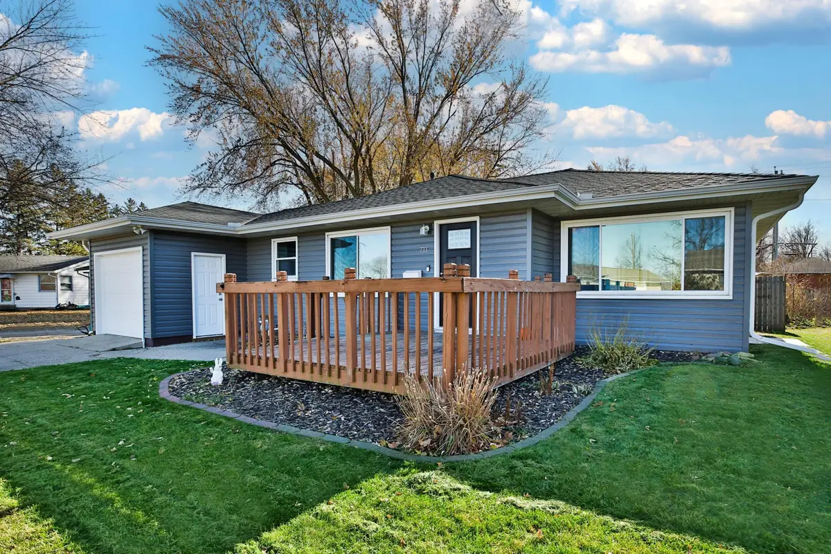 733 E Academy Street, Owatonna, MN 55060 - #1