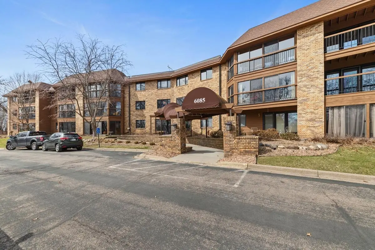 6085 Rowland Road #312, Minnetonka, MN 55343 - #1