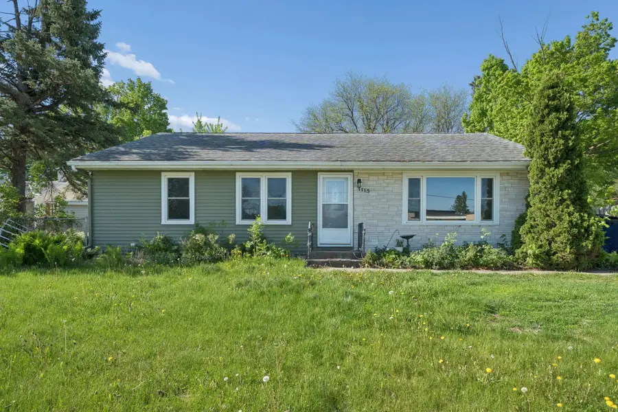 1115 10th Street Sw, Faribault, MN 55021 - #2
