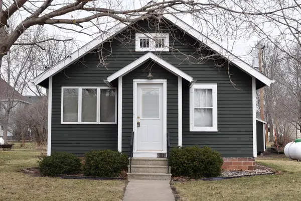 213 Brown Street W, Comfrey, MN 56019