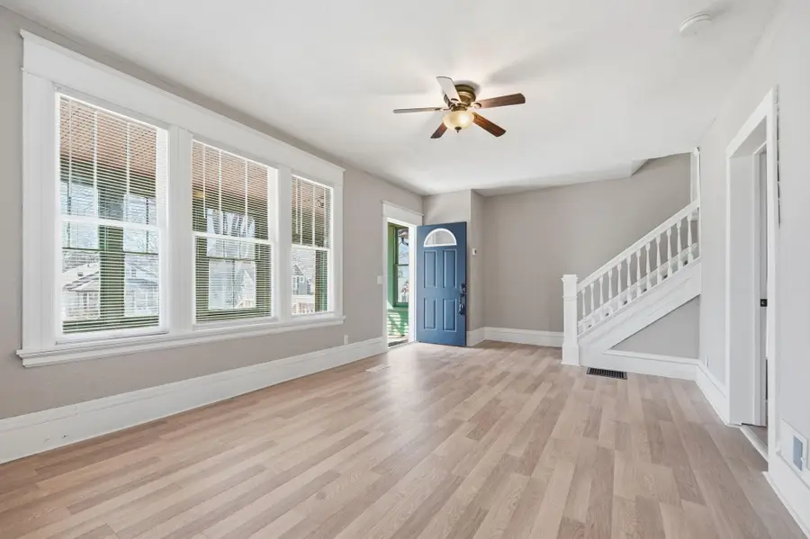 363 Geranium Avenue E, Saint Paul, MN 55130 - #3