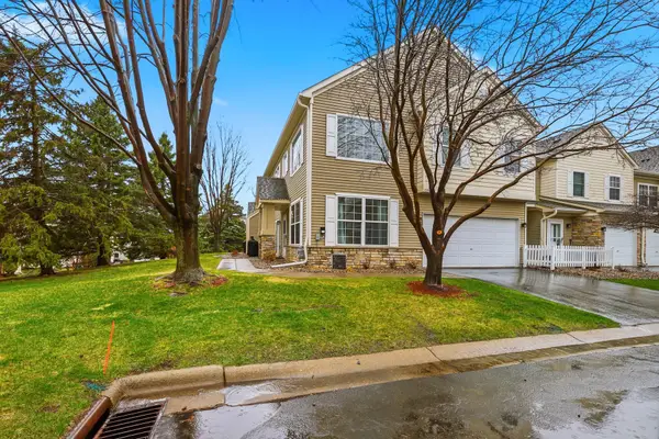 15107 Dunwood Trail, Apple Valley, MN 55124
