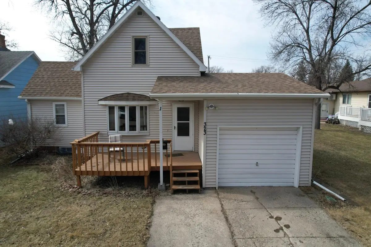 323 10th Street N, Breckenridge, MN 56520 - #1