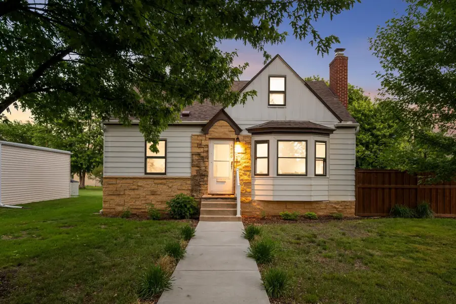 4000 Welcome Avenue N, Robbinsdale, MN 55422 - #2