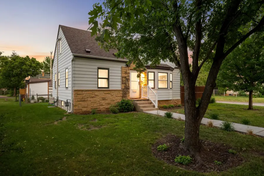 4000 Welcome Avenue N, Robbinsdale, MN 55422 - #3